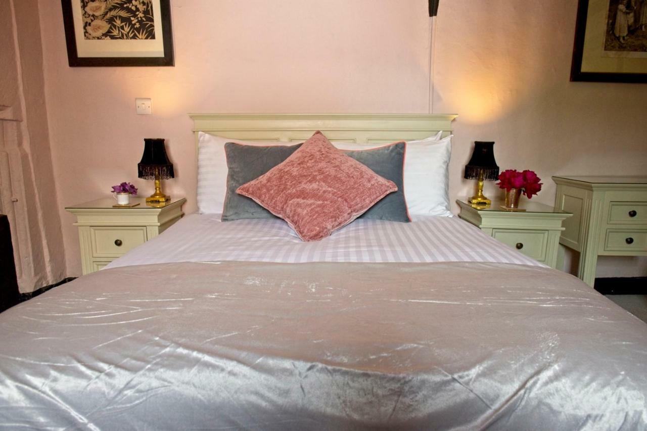 The Old Vicarage Hotel & Restaurant บริดจ์วอเตอร์ ภายนอก รูปภาพ
